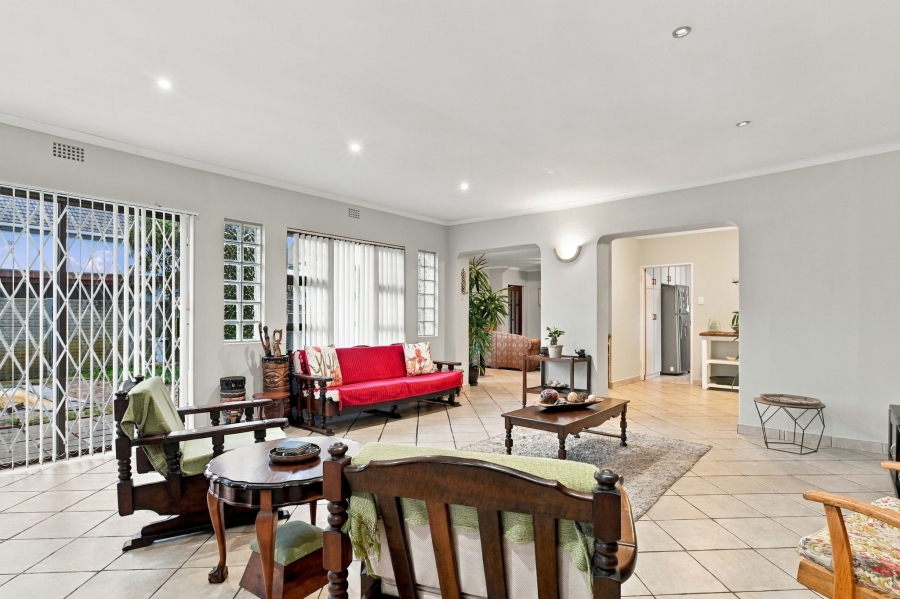 3 Bedroom Property for Sale in Plumstead Western Cape